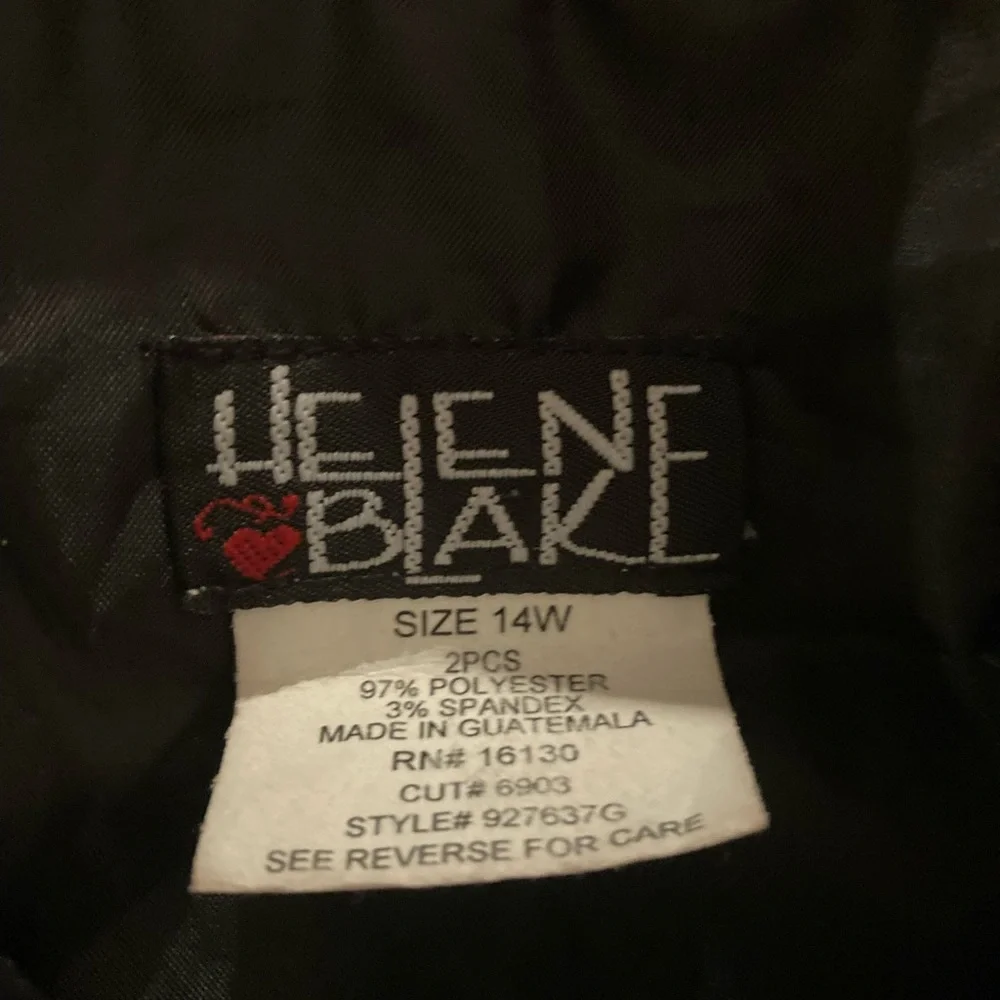 Helene blake embroidered top button down 14 w